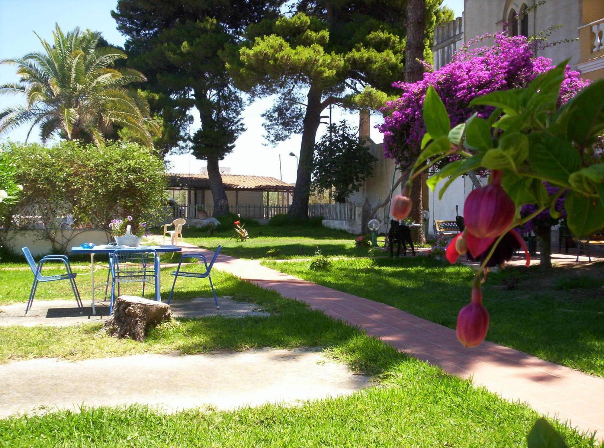 Villa Amodeo Paceco Exterior photo
